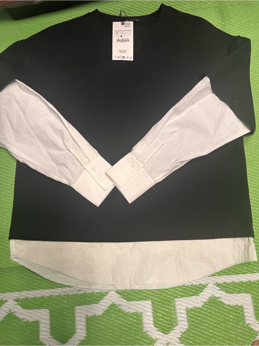 Zara Black Top with White Shirt-Style Sleeves size s